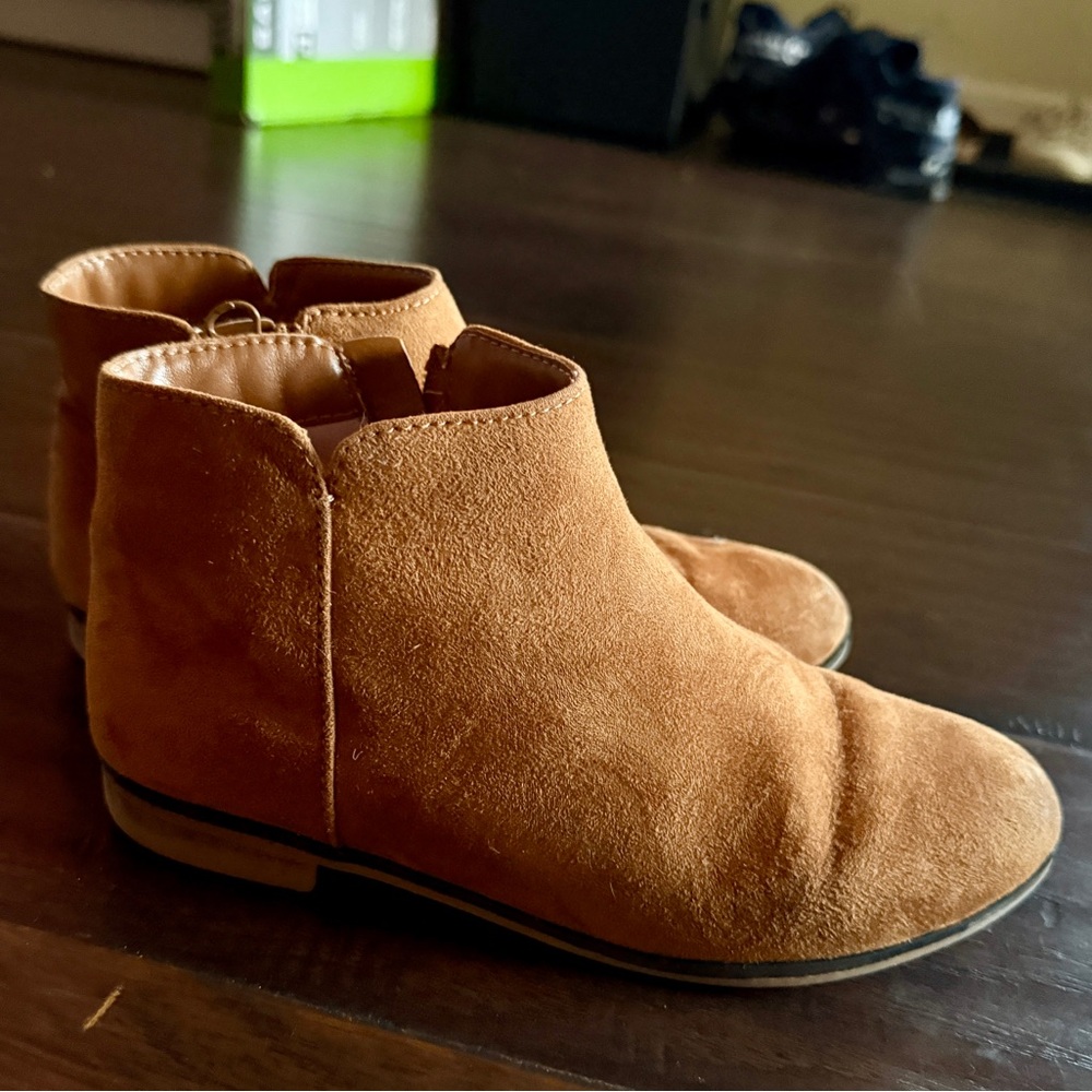Cat & Jack boots